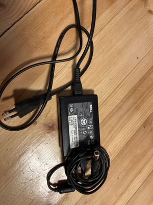Dell laturi 7,4mm 2,31A