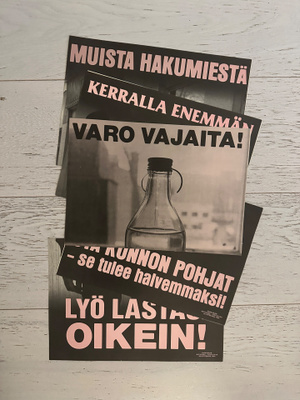 Pahkasika julisteet