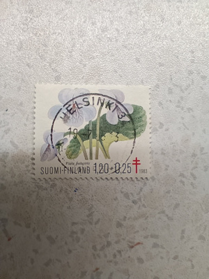 Postimerkki Punainen Risti loistoleima