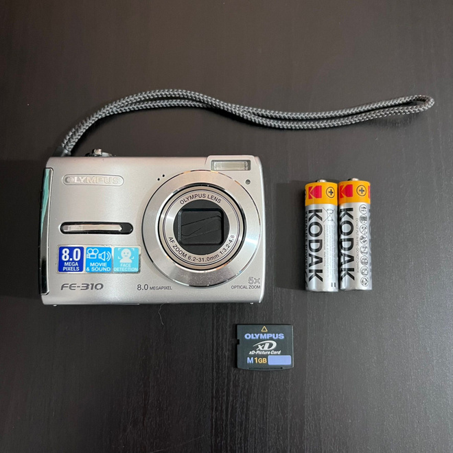 Olympus FE-310 8.0MP -digikamera