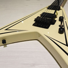Spira Guitars V-420 FR Antique White Pinstripe - pikkukuva 2