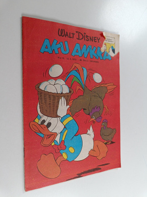 Walt Disney : Aku Ankka 15/1972