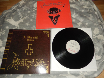Venom - At war with satan vinyyli