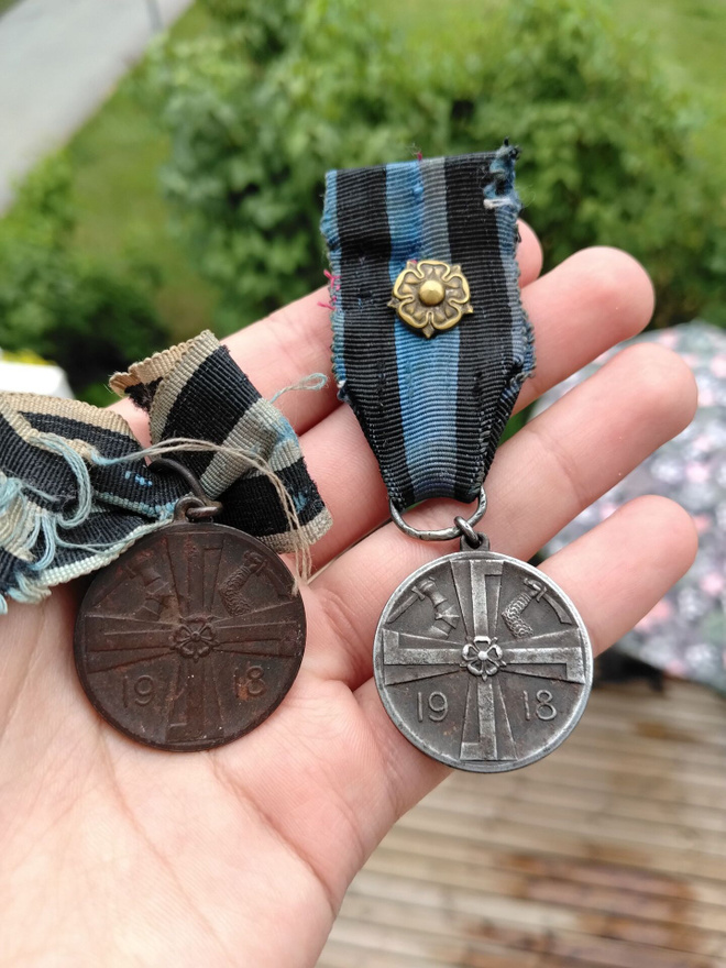 Vapaussodan muistomitalit