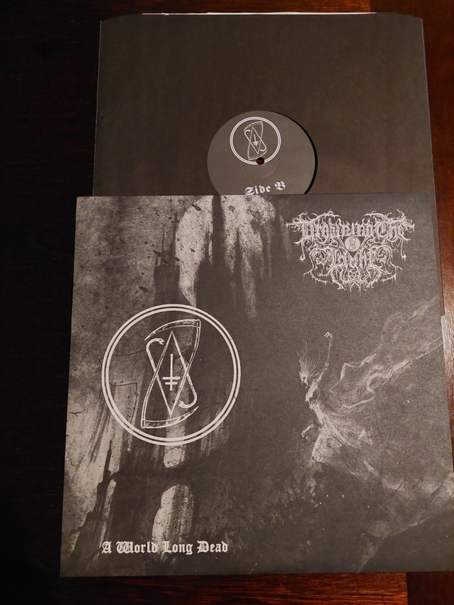 Drowning The Light - A World Long Dead