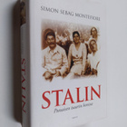 Simon Sebag Montefiore : Stalin : punaisen tsaarin hovissa - pikkukuva 1