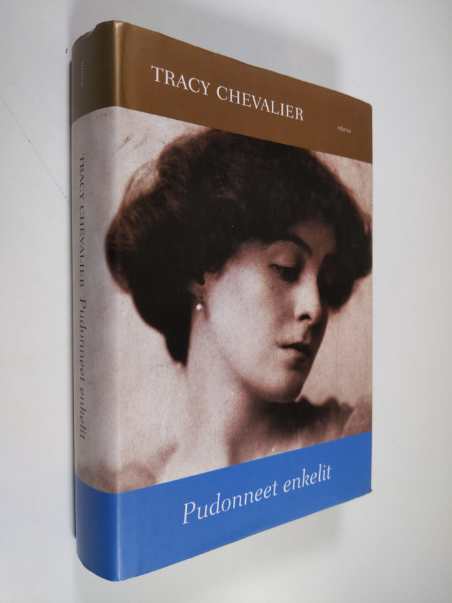 Tracy Chevalier : Pudonneet enkelit