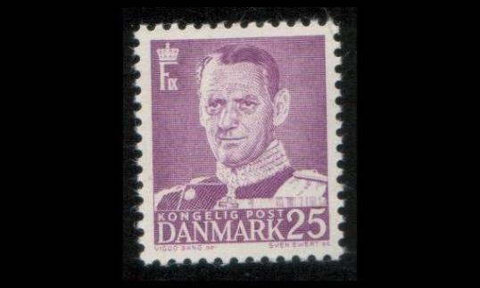 Tanska 355 ** Frederik IX 25 öre violetti (1955)