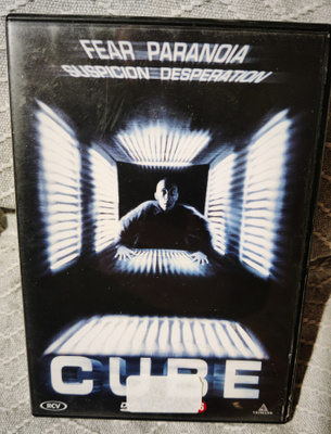 Vincenzo Natali : CUBE   (hollanti teksti)  *DVD*