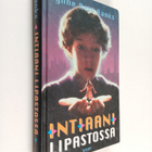 Lynne Reid Banks : Intiaani lipastossa - pikkukuva 1