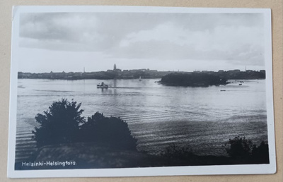 Helsinki, kaupungin siluetti mereltä, valokuvapk, ei p.