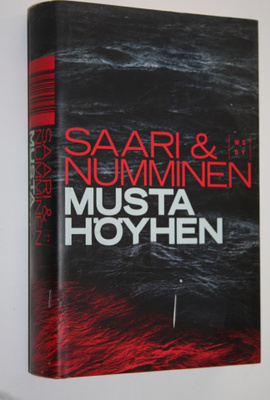 Mauno Saari : Musta höyhen