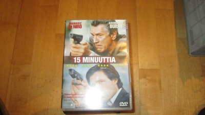 15 minuuttia