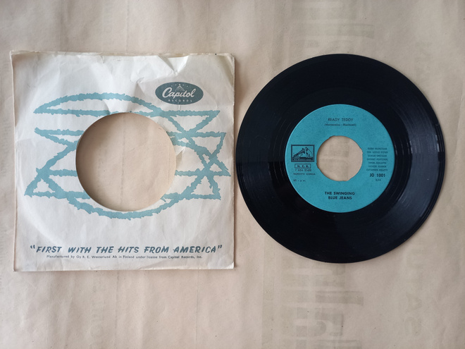 Single THE SWINGING BLUE JEANS - JO 1001
