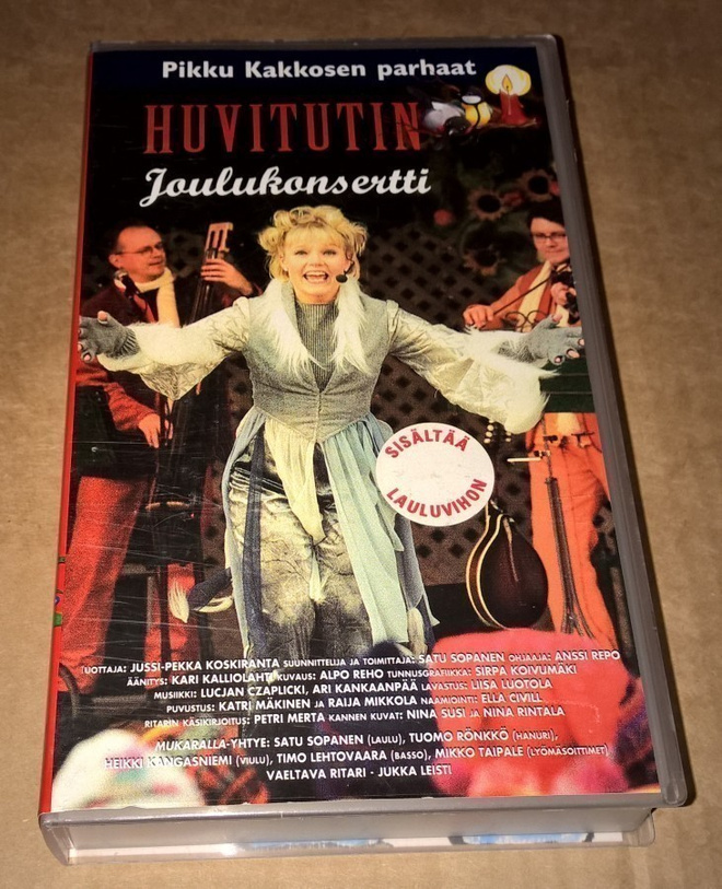 HUVITUTIN JOULUKONSERTTI   VHS  + LAULUVIHKONEN
