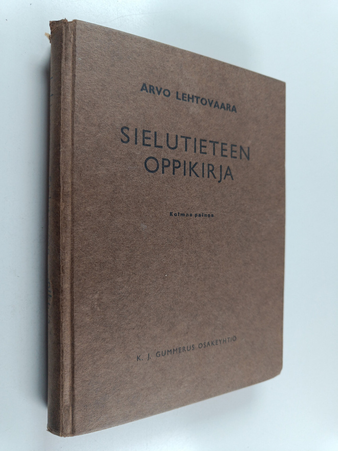Arvo Lehtovaara : Sielutieteen oppikirja