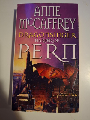 McCaffrey, Anne: Dragonriders of Pern: Dragonsinger