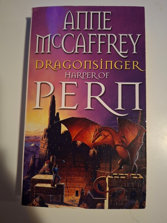 McCaffrey, Anne: Dragonriders of Pern: Dragonsinger