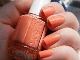 Essie kynsilakka Peach Side babe