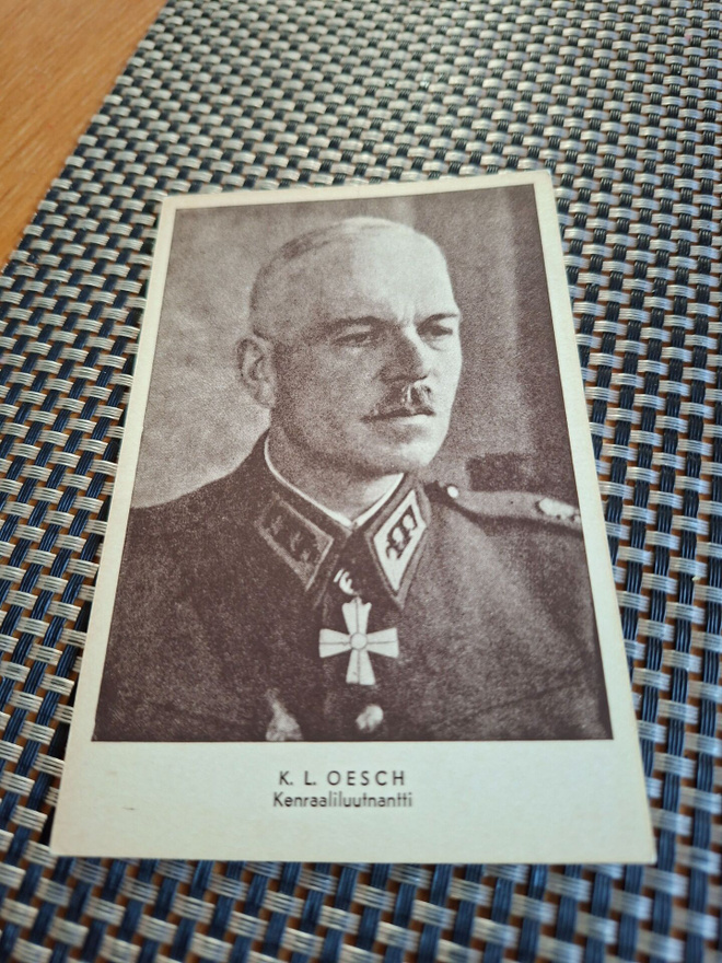 Z15 K.L.Oesch Kenraaliluutnantti