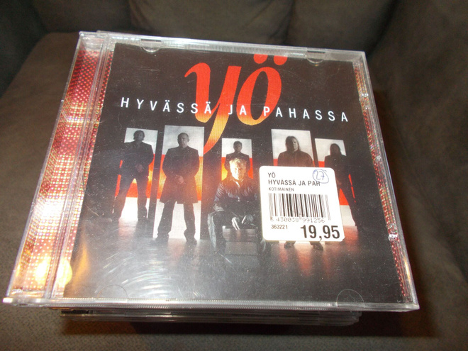 CD YÖ ** HYVÄSSÄ JA PAHASSA **