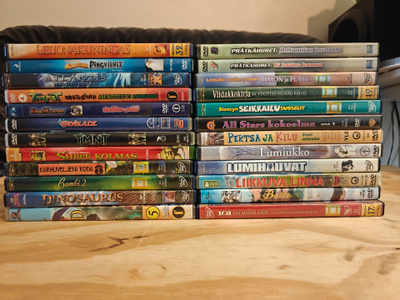 24kpl lasten DVD-elokuvia
