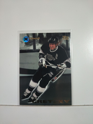 1995-96 SkyBox E-Motion - Xcited #5 Wayne Gretzky