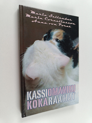 Marie Sallander ym. : Kassiomaniku kokaraamat
