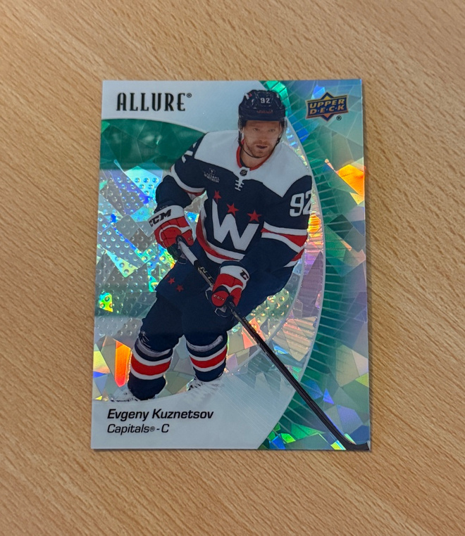 2023-24 Allure Evgeny Kuznetsov Green Rainbow /99