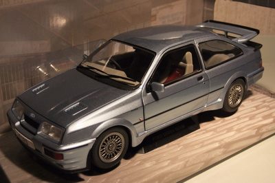 Ford sierra RS 500 -87 1:18 ALE!