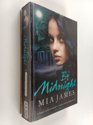 Mia James : By midnight