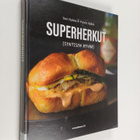 Sari Spåra : Familia makua maailmalta - Superherkut : syn... - pikkukuva 1
