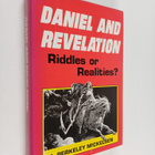 A. Berkeley Mickelsen : Daniel and Revelation - Riddles O... - pikkukuva 1