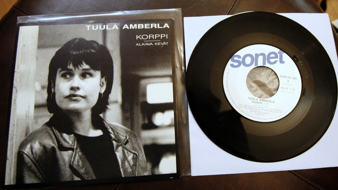 Tuula Amberla – Korppi ("Porque Te Vas") / Alkava Kevät