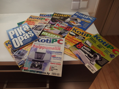 KotiPC lehtiä ym. 2000 -luvun alusta