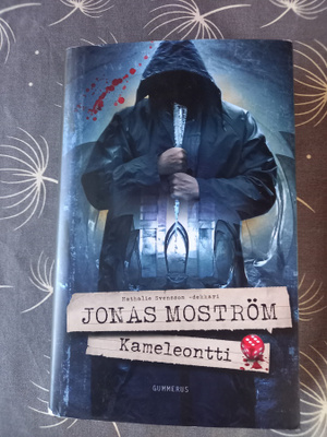 Jonas Moström: Kameleontti