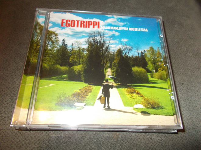 CD EGOTRIPPI **MAAILMANLOPPUA ODOTELLESSA **
