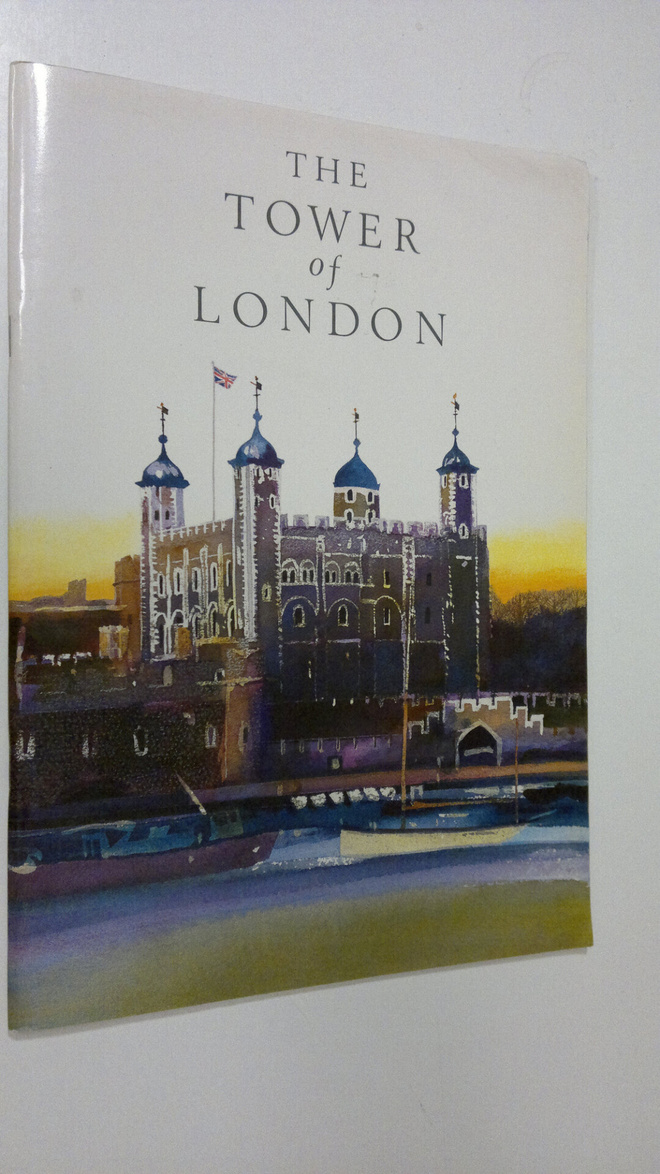 Peter Hammond : Her Majesty's Royal Palace and Fortress o...