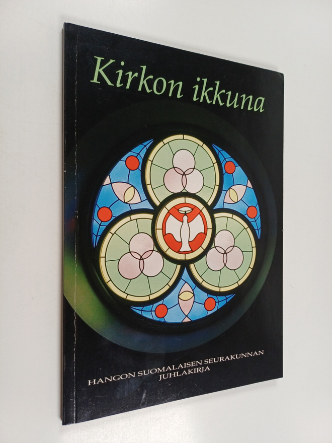 Kirkon ikkuna : Hangon suomalaisen seurakunnan juhlakirja