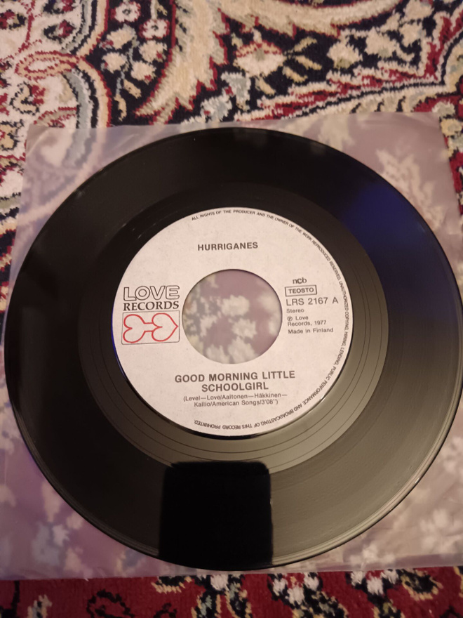 Hurriganes - Good Morning Little Schoolgirl/Keep On Movin'77