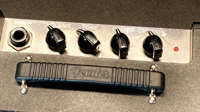 Fender MD20 vahvistin