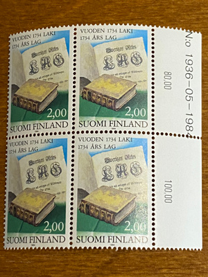 VUODEN 1734 LAKI NELIÖ NUMERO MARGINAALILLA**