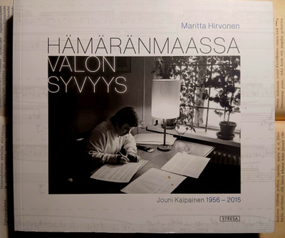 Hämäränmaassa valon syvyys (nid.,sign.)