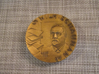Oy Wilh: Schauman  1883-1983 mitali /Toivo Jaatinen 1983.
