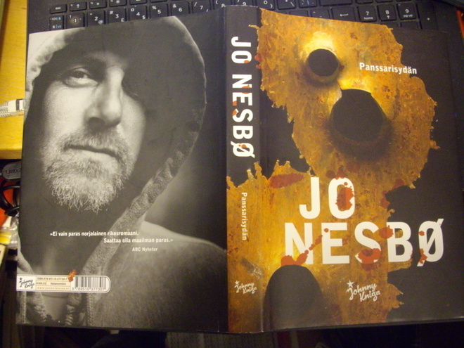 Jo Nesbo : Panssarisydän  ( 1 p. 2010 ) Sis. postikulut