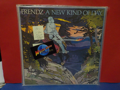 FRENDZ - A NEW KIND OF DAY EX-/EX FIN -81 LP