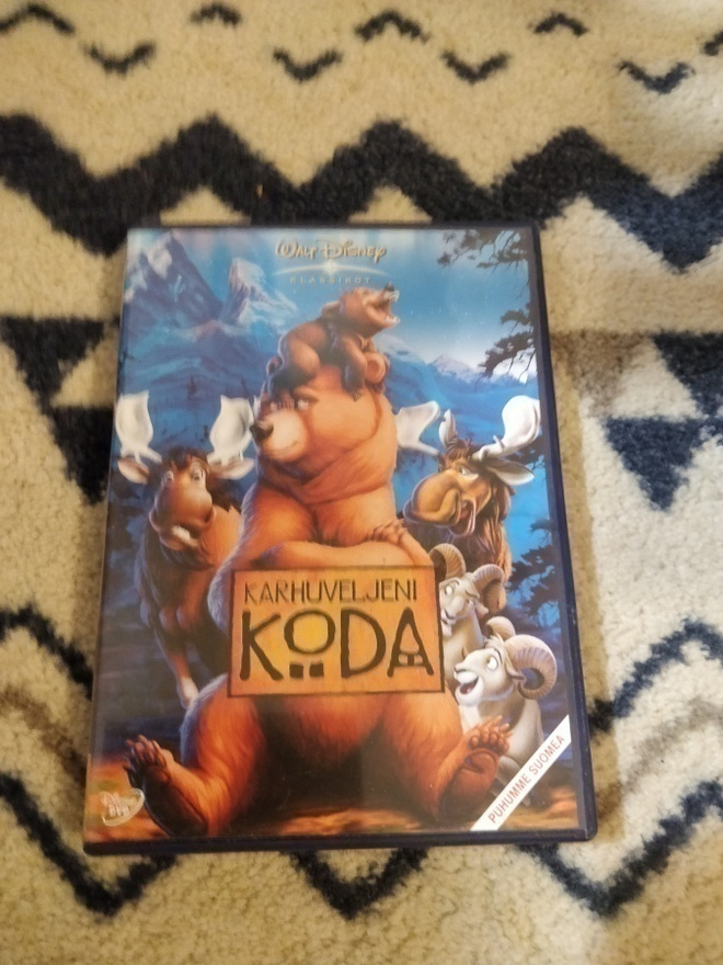 Karhuveljeni Koda (Walt Disney nro 43.)
