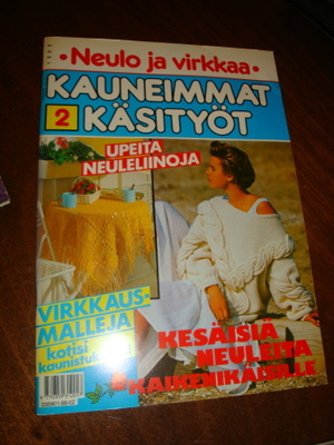 KAUNEIMMAT KÄSITYÖT 2/1988 NEULO JA VIRKKAA