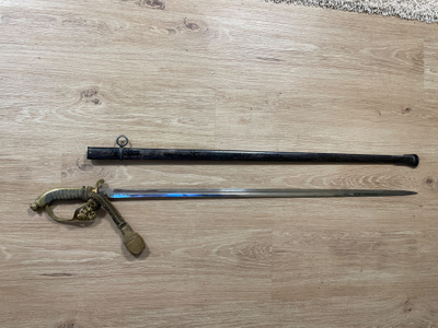 Maavoimen upseerimiekka M/19 ?
