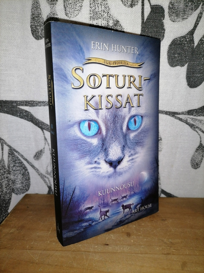 Erin Hunter - Soturikissat - Kuunnousu - Kuin uusi
